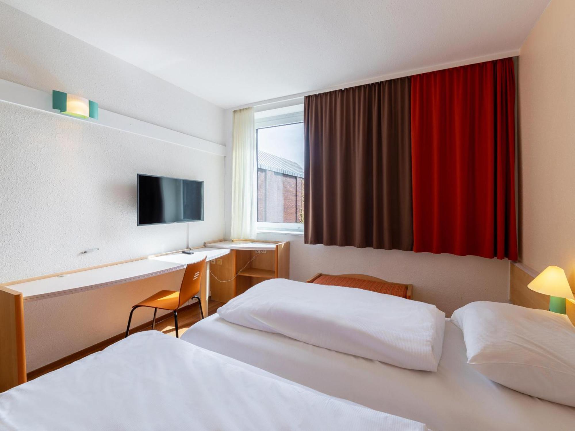 B&B Hotel Duisburg Hbf-Nord Exterior foto